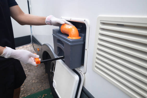 Portable Toilet Options We Offer in Mono Vista, CA